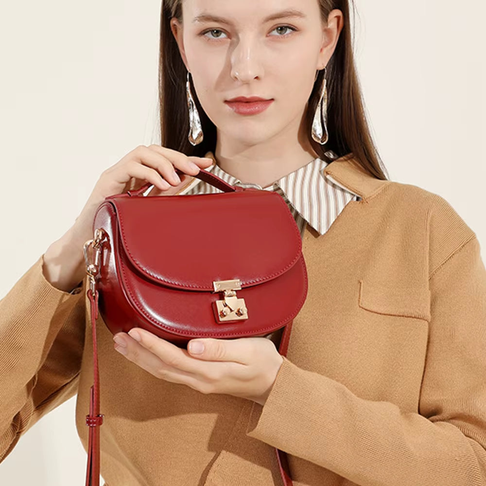 LIVIA Axelremsväska